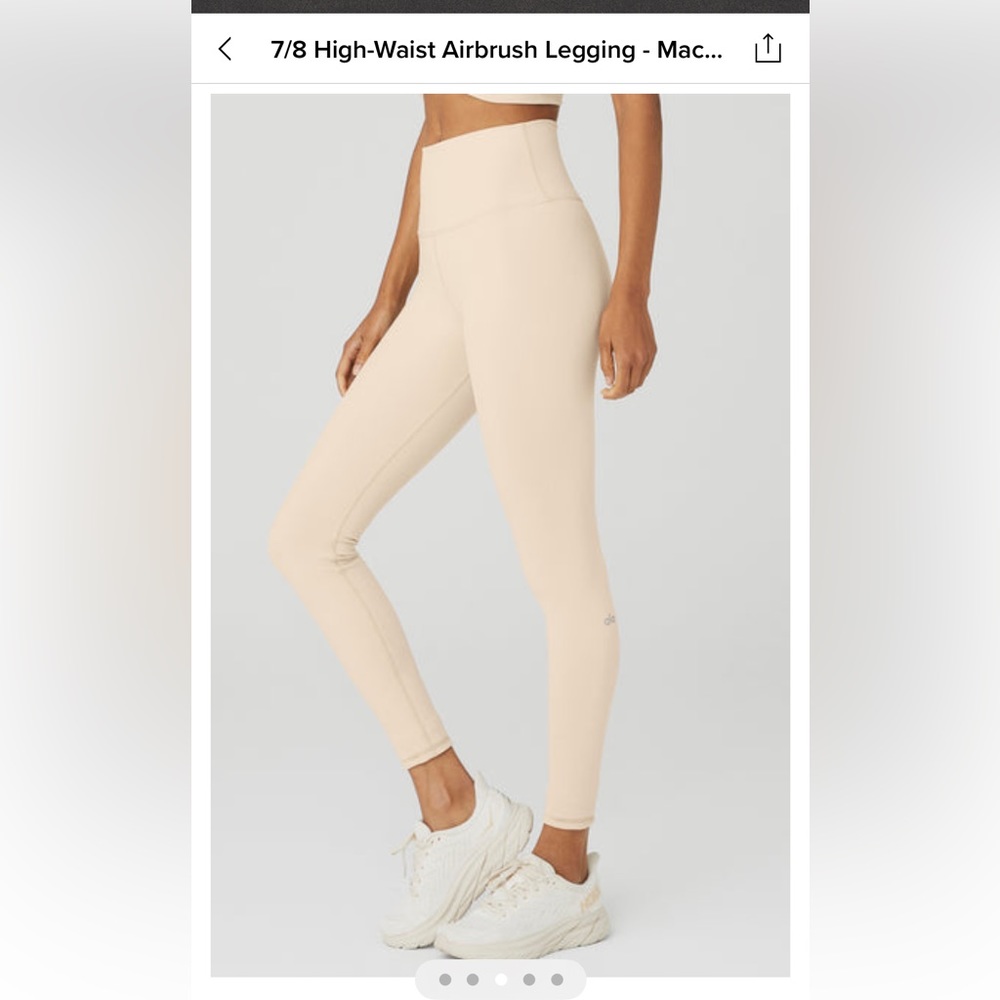 Alo Yoga airbrush leggings in macadamia